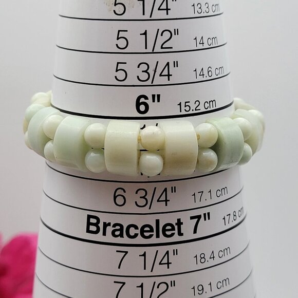 Natural Light Green Jade Geometric Beads Stretch Bracelet 6.5" Adjustable - Picture 6 of 7
